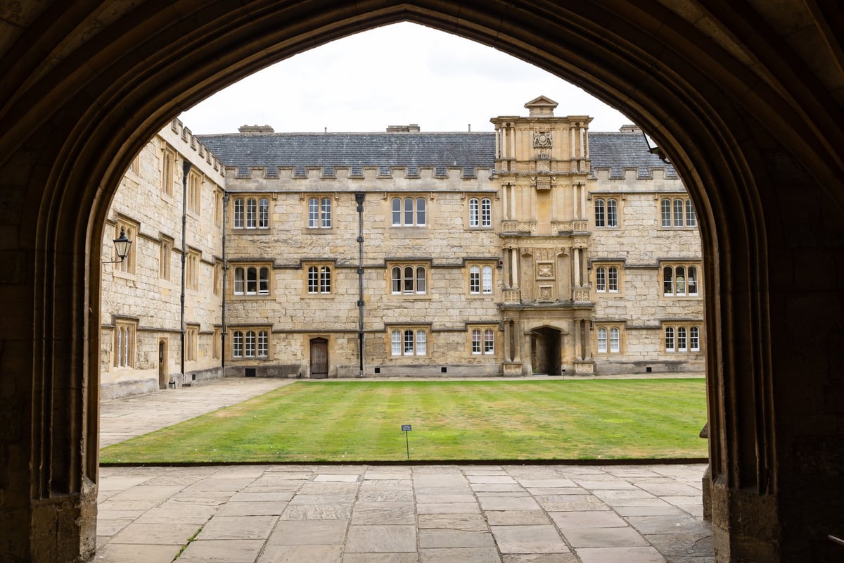 Oxford — World-Famous Education, Historic City