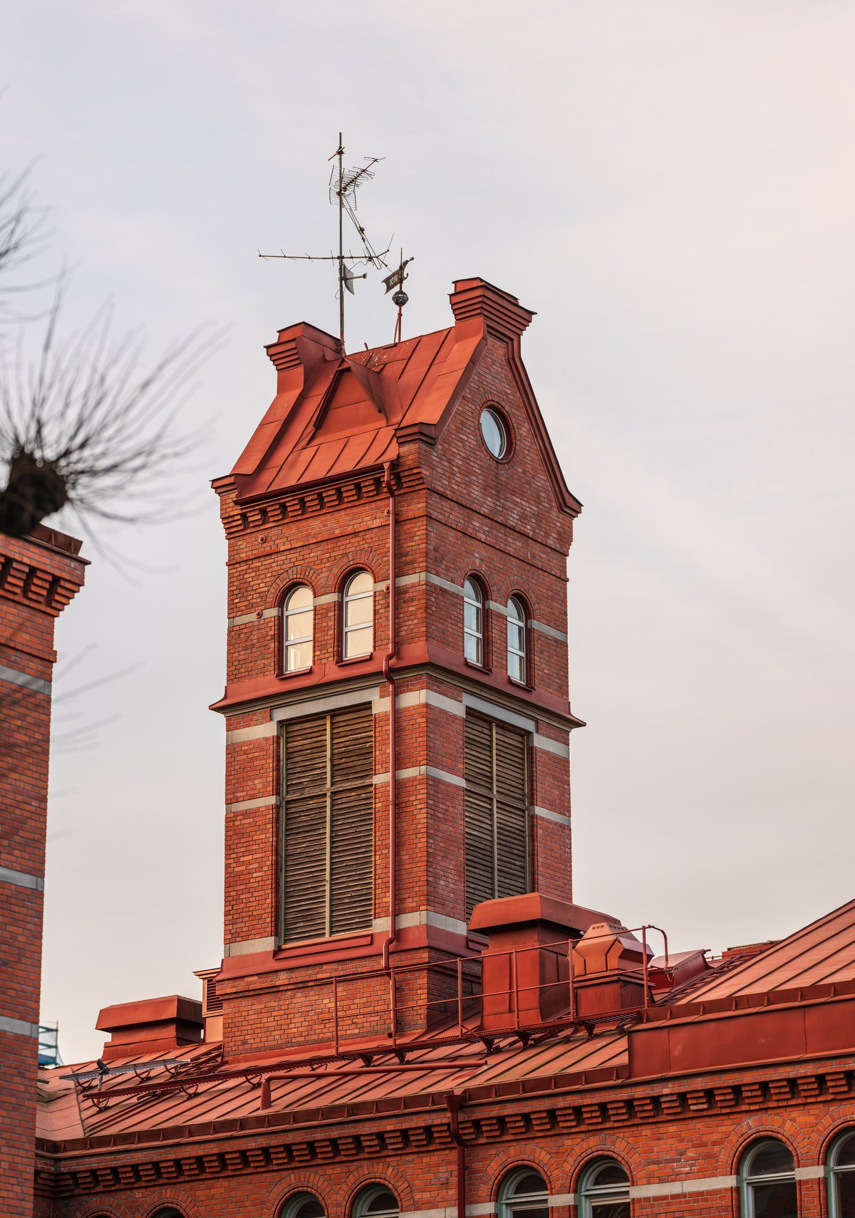 Leeds — Universities, Vibrant Northern City